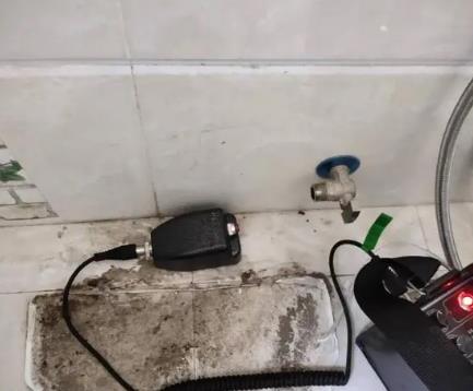 玉溪屋顶漏水维修公司分享下卫生间漏水的危害及解决方法